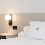 La Caleta Qe Hotels